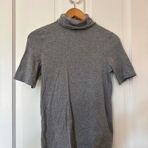 Banana Republic Heather Gray Turtleneck Top
